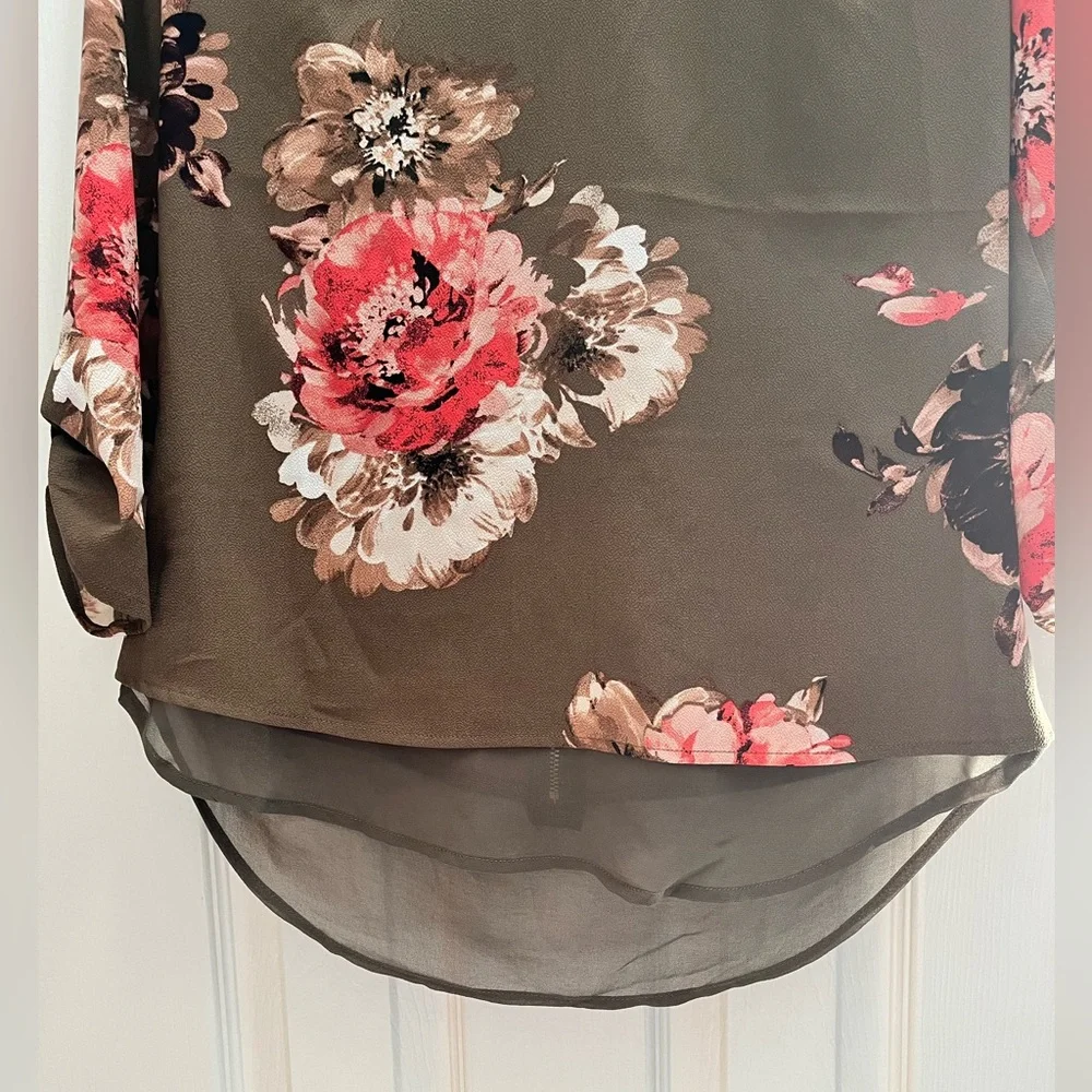 Brown Floral Print Blouse - Picture 2 of 4